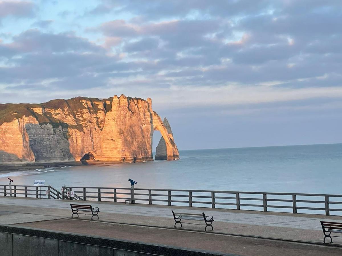 Sea View 2 Room Apartment 50M2 Etretat Exterior photo